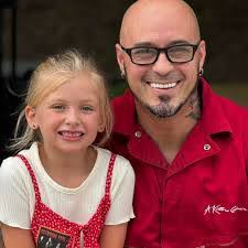 Todd Leasure's Instagram, Twitter & Facebook