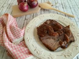 Der rotwein kommt aus dem piemont, das rezept auch. Brasato Con Le Cipolle