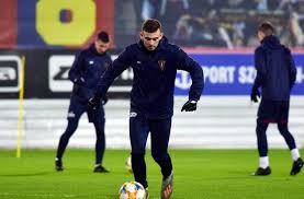 Kacper kozłowski, który dopiero w październiku skończy 18 lat, niewątpliwie jest ulubieńcem trenera paulo sousy. Rehabilitacja Kacpra Kozlowskiego Z Pogoni Szczecin Wciaz Trwa Gol24