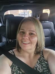 Melissa Stelzer's Instagram, Twitter & Facebook