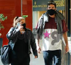 Η παρουσιάστρια της εκπομπής πάμε δανάη είναι ένα κορίτσι φρέσκο, ακομπλεξάριστο και ποτέ δεν έχει διστάσει να ποστάρει φωτογραφίες έτσι όπως ακριβώς είναι, κοινώς χωρίς φίλτρα και. Danah Mparka Panos Adamopoylos Celebrities Eidhseis Yupiii Gr