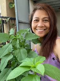 Yo I'm sitting here listening to this song and this just brought me to  tears. For almost half of my life I got a chance to sing and serve with  this LIVING