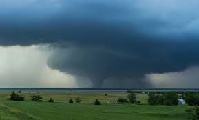 Door het noodweer in leersum zijn vrijdagavond vier mensen gewond geraakt. Zware Tornado Ligt Ook In Nederland Op De Loer Binnenland Destentor Nl