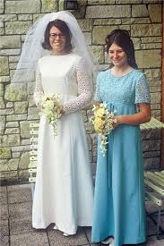 2011 Past Exhibitions Vestidos De Novia Antiguos Vestidos De Boda Vestidos De Novia