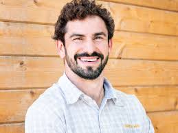 After struggle with alcohol, this Houstonian made a sober space for all