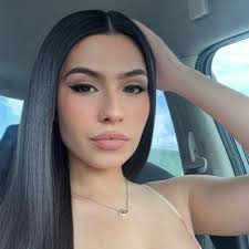 Jasmine Landeros (@JLanderos_)