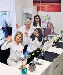 Family doctor, gp (male or of unspecified sex). Hausarzt Zentrum List Hannover Jakobistrasse 46