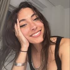 Olivia Hudson's Instagram, Twitter & Facebook