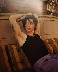 Shawn mendes shows off his killer abs while on vacation in mallorca, spain. Image In Shawn Mendes Collection By Young Paradise In 2021 Shawn Mendes Cute Shawn Shawn Mendes