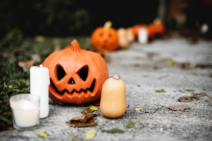 8 Interesting & Spooky Halloween Facts - Thrillvania
