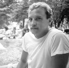 🇺🇸 “If there ever was such a thing as a Gentle Giant, Dennis Evans would  have been him. Tall, handsome, smart, kind, collected, good head