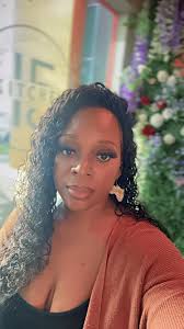 43 years around the sun TODAY!