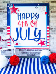 The signing of the declaration of independence in 1776 ensured that the americans receive liberation from their captives. 4th Of July Backdrop Free Printable By Lindi Haws Of Love The Day