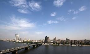 تتراوح درجات الحرارة غدًا في مصر للعظمي ما بين 26 درجة و42 درجة، بارتفاع طفيف لأعلي درجة حرارة في مصر بدرجة واحدة عن تقرير حالة الطقس في مصر اليوم والذى كانت تتراوح فيه بين 26 درجة و41 درجة. Ø·Ù‚Ø³ Ø§Ù„ÙŠÙˆÙ… Ù†Ù†Ø´Ø± Ø¯Ø±Ø¬Ø§Øª Ø§Ù„Ø­Ø±Ø§Ø±Ø© Ø§Ù„Ù…ØªÙˆÙ‚Ø¹Ø© Ø¨Ù…Ø­Ø§ÙØ¸Ø§Øª Ù…ØµØ±