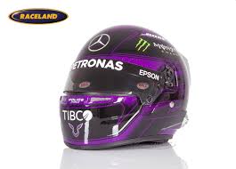 It uses protests to make its voice heard and agitate for change. Helm Bell Lewis Hamilton Mercedes Amg Petronas F1 2020 Black Lives Matter Design Helme Formel 1 Motorsport