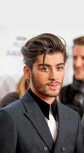 Pin By Jennifer Ramos On Zayn In 2020 Zayn Malik Style Zayn Malik Hairstyle Zayn Malik Pics