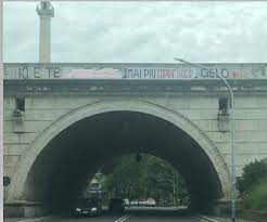Babi gervasi, studentessa della cathia ha il più bel culo d'europa. Roma Tre Metri Sopra Il Cielo Addio Il Coprifuoco Cancella La Scritta Su Corso Francia