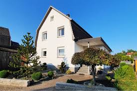 Ein grundstück, ein haus taxieren, taxieren lassen. Visalo Immobilien Modern Kompetent Serios