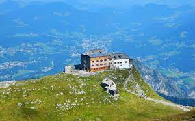 Discover everything you need to know about watzmannhaus—a hiking attraction recommended by 371 people on komoot—and browse 526 photos & 27 insider tips. Das Watzmannhaus Alpenvereinshutte