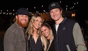 «fun little weekend with the wife ». Toffoli Hat Trick Turns Into Assist For Justin Turner Foundation Nhlpa Com