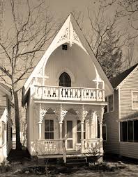 Take a look below and let yourself be amazed by some of the most amazing gothic revival houses in the world. Gothic Glamour Fairytale House Tiny Cottage Victorian Cottage