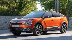 Citroen has been going through some sort of a brand rebirth as can be seen from the ds range and more recently launched cars also have more edgy styling that differentiates citroen in the crowd. All New Citroen E C4 Revealed But Specs Are Still Kept Under Wraps