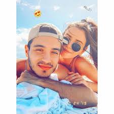 It is a little sweet thing you can do for your love one. Pin By Nina Mimi On CouplÉ™ X Cute Couple Pictures Cute Couple Wallpaper Foto Couple