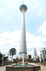 Ia menampilkan sebuah antena yang meningkatkan ketinggiannya kepada 421 meter (1,381 kaki) dan merupakan menara tunggal ketujuh tertinggi di dunia. Kuala Lumpur Place Of Interests Akademi Fantasia Travel