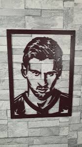 Messi, cuadro figura de cara. Madera de segunda mano por 15 EUR en  Barcelona en WALLAPOP