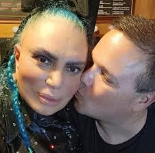 Andrea Melissano nato a Foggia il 25/03/2002 è un cantante e pianista  foggiano. Nel 2019 ha debuttato alla 1° edizione del Geometra Sognante ad  Orta Nova e da li partecipa ogni anno