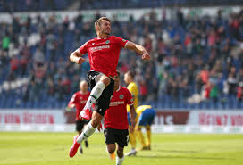 Beim erzrivalen eintracht braunschweig behielten die roten mit. Hannover 96 Derby Held Hendrik Weydandt Jetzt Unsterblich 2 Bundesliga Bild De