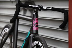 Moreover, carbon fiber damage may not be visible because of the way carbon fiber bikes are both fibers are lightweight. Dosnoventa Tokyo Carbon Fiber Track Track Bike Bicycle Paint Job Carbon Fiber