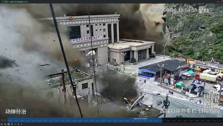 Χάος στο Νεπάλ: Τουλάχιστον 31 νεκροί από πλημμύρες – Εκατοντάδες αγνοούμενοι