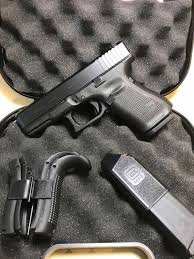 Gen5 yet looks damn near identical, and performs damn near the same as most other glocks. Glock19 Gen 5 Hornerarms Ug