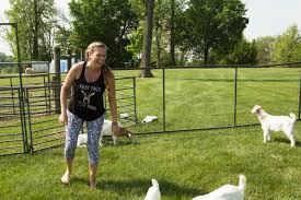 Fyt personal training delivers you germantown, maryland's best personal trainers and allows you to access trainers at top gyms and studios without a membership. Meet Laura Bluetail Yoga