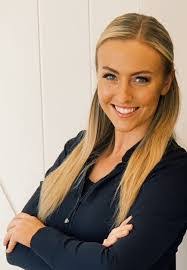 Tabatha Black's Instagram, Twitter & Facebook