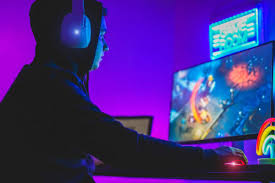 Twitch is the live streaming service and global community for content spanning gaming, entertainment, music, sports twitch is now pulling in mainstream viewers with its vision for the future of live tv. Auf Twitch Geld Verdienen 10 Methoden Ubersicht