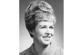 Donna Rains's Instagram, Twitter & Facebook