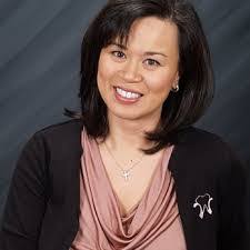 Anna Warnock's Instagram, Twitter & Facebook