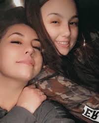 Ashley Garness (@ayegarness) • Instagram photos and videos