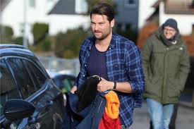 Also bedankte ich mich wortreich bei herrn terzić und frau kollegin und besprach die story mit der chefredaktion. Fc Brunninghausen Uberrumpelt Alen Terzic Wird Siewert Nachfolger Beim Bvb Ii