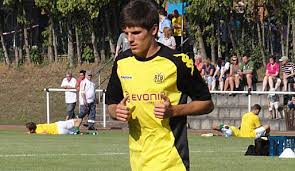 The health authorities have issued a quarantine order for jonas #hofmann and marcel #halstenberg. Dortmunds Jonas Hofmann Im Interview