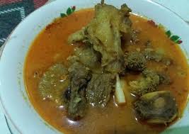 As more liquid is used in preparation of this gulai, the sauce is slightly runnier compared to the sumatran version. Recipe Yummy Gulai Kambing Resep Us