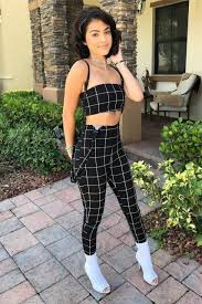 Even though she's only been in the industry for a few short years, she's proven that she has what it takes to make music that. Malu Trevejo Grosse Gewicht Masse Alter Biographie Wiki