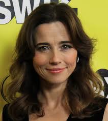 Linda Cardellini