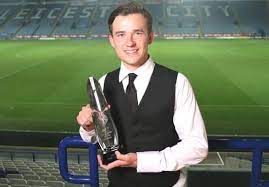 Chilwell and mount were seen hugging and speaking to gilmour after the final whistle of friday's game. 13 Benjamin Chilwell Facts Career Childhood Girlfriend Family Salary And More