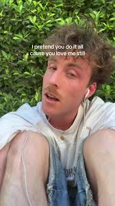 Explore the Acoustic Vibes of Amelie’s Jacket Song