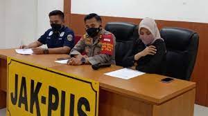 Sep 03, 2021 · kpi akhirnya merespons setelah marak kritikan dari publik. Bq5kvrdb06cepm