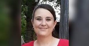 Sarah Sims's Instagram, Twitter & Facebook