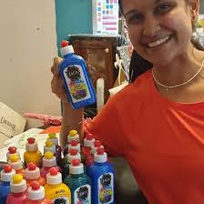 marigold_marvelz kids craft owner Agraja absolutely loves our JAGA Kids  Paint!! We are so thrilled with her feed back 😃 All our JAGA Artist Paints  and Mediums are Proudly Made in Zambia